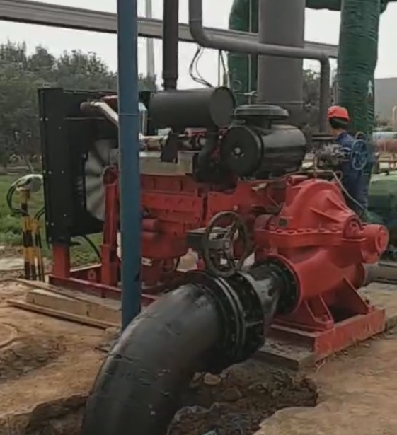 東營(yíng)*化工有限公司二期項目工地，固定式柴油機泵現場(chǎng)調試